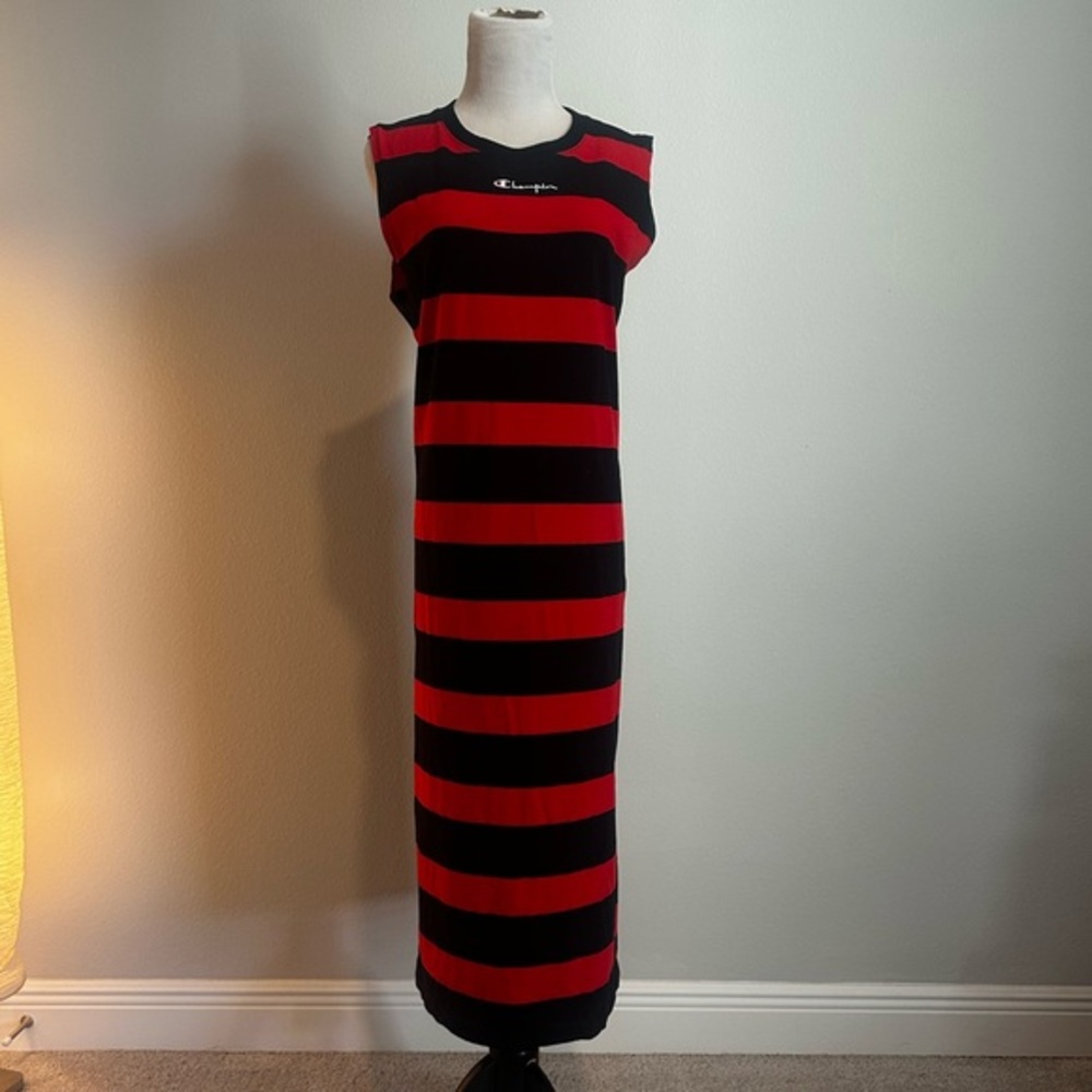 Champion dress // black and red stripe // midi // size Large